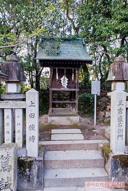 宇受売神社に祀られる天宇受売命は、天岩戸の前で舞い踊った音楽、美術、芸術の神