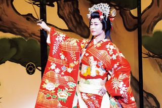 氷川きよし　　写真提供／明治座　撮影／岩村美佳