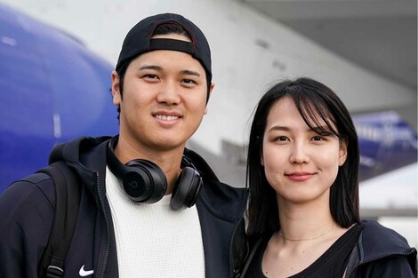 ドジャース・大谷翔平、「崖っぷち」の中、妻・真美子さんが白T&白パン姿で“連投”「パワーをお願いします」ファン歓喜
