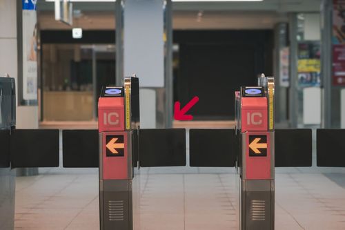 【Q9】自動改札のパタパタの部分