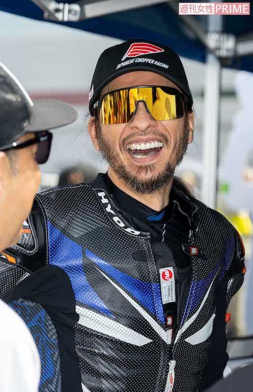 2025年7月6日、富士スピードウェイの二輪ロードレースに出場し、2位に入賞した長瀬智也