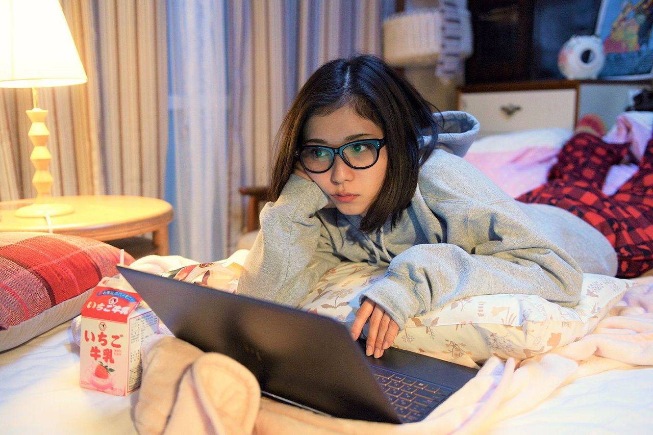 (c)2017映画「勝手にふるえてろ」製作委員会