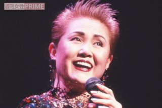 「こんないい歌を今まで歌わなかったのが、情けない」と『こんにちは赤ちゃん』を解禁した40周年記念コンサートでの梓みちよさん