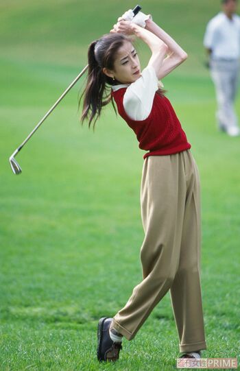 '90年代、すったもんだを繰り広げた宮沢りえ。ゴルフ場での激やせ姿は当時の週刊誌がこぞって取り上げた