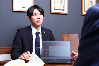 佐山洸二郎弁護士