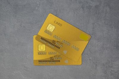 キャッシュレス決済は生活費の支払いに使えばポイントが大量にゲットできる。ゴールドカードなら還元率も上昇する　※画像はイメージです