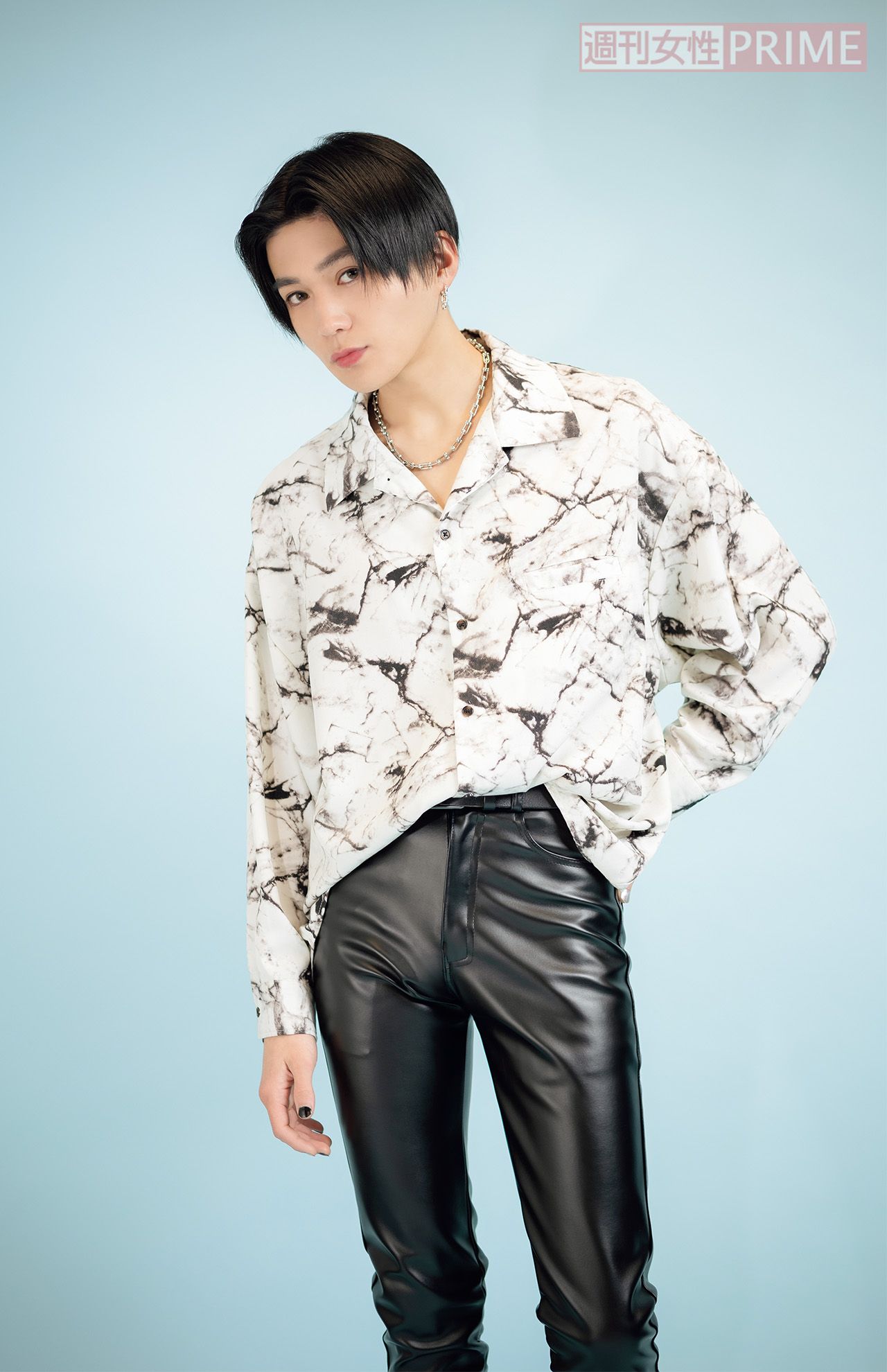 八木勇征　カメラマン／齋藤周造　ヘアメイク／塚原ひろの　 スタイリング／藤山晃子