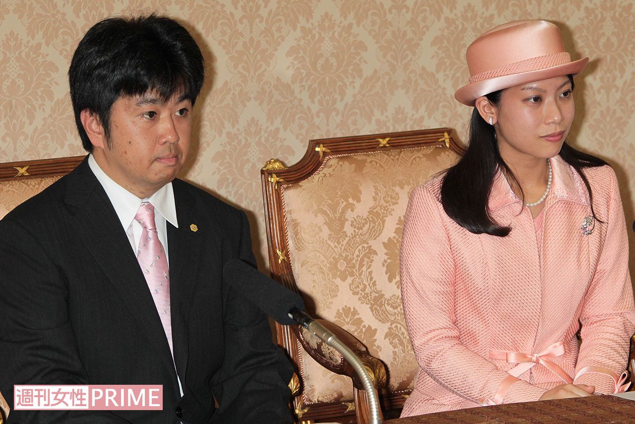 千家国麿さんと典子さんの婚約内定の記者会見（'14年5月）