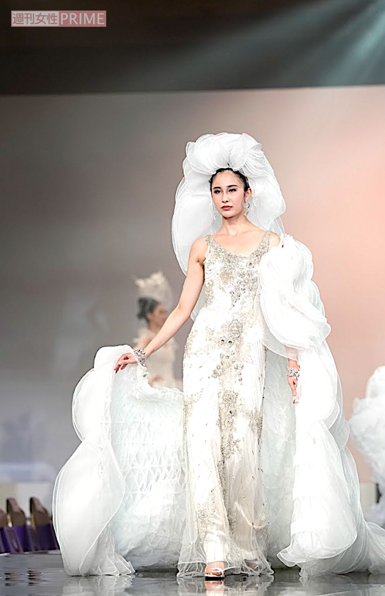 桂由美さんの追悼ファッションショー「ユミ・セレブレーション・オブ・ライフ」