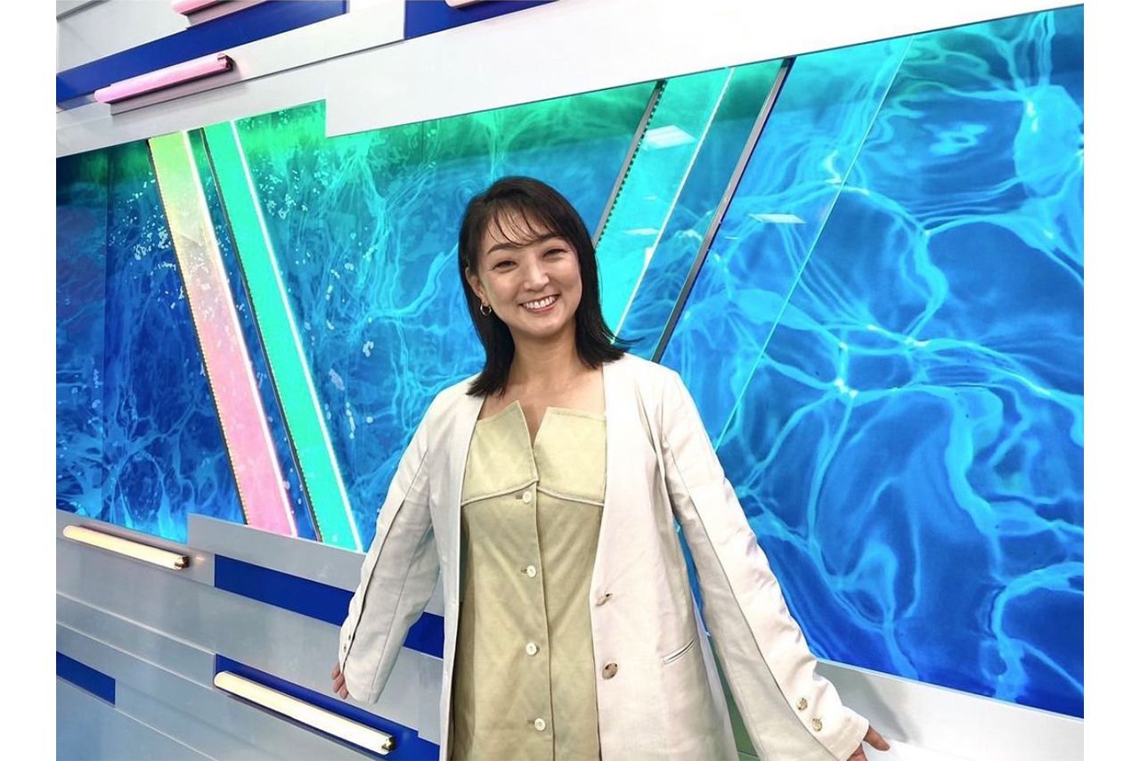 インスタグラムでは番組出演時の衣装などをあげている（岩崎恭子公式インスタグラムより）