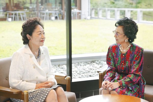 曽野綾子氏との対談集『わたくしたちの旅のかたち』を上梓した