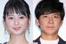 佐々木希が路上で息子と “おやつごっこ”、お散歩デートがかわいすぎる