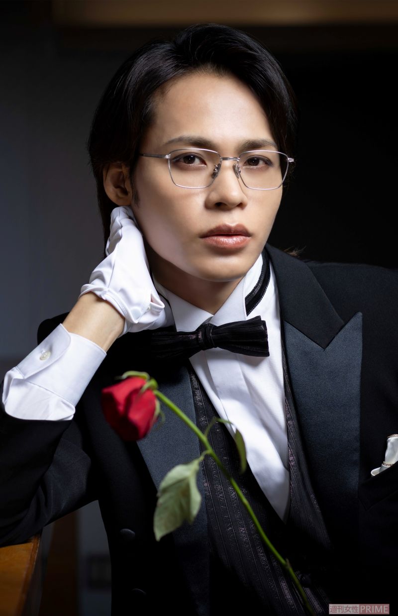 上田竜也　撮影/齋藤周造 ヘアメイク/大宝みゆき スタイリスト/髙木阿友子 衣装協力/ノービアノービオ