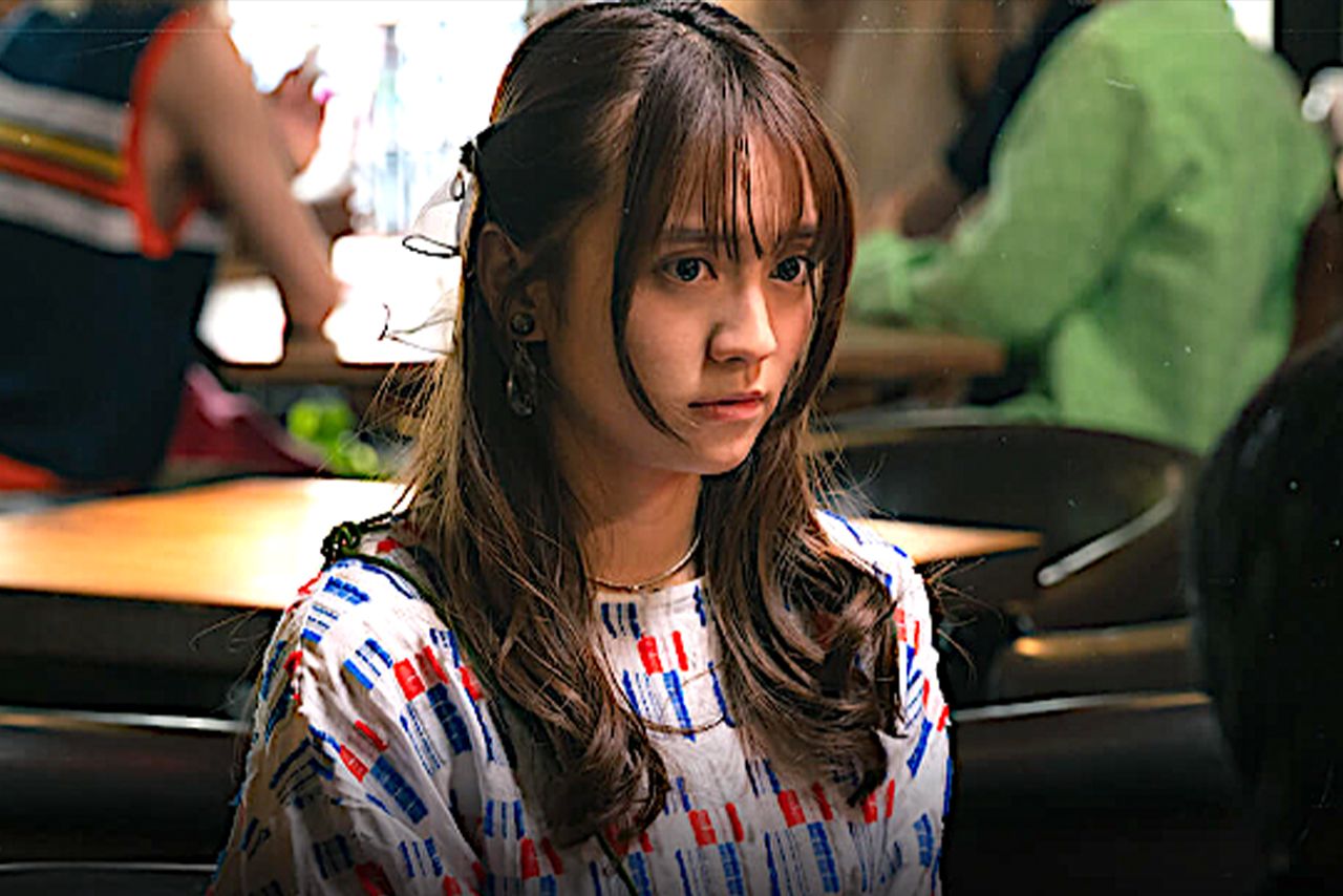 メグミ役の岡田結実（映画『他人は地獄だ』公式サイトより）