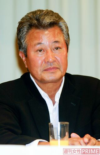 梅宮辰夫さん（享年81）役：菊村栄一……すでに他界した栄の実父。愛煙家で酒好きだった。ときどき枕元にあらわれ、栄が手がけるシナリオ『道』について語りかける