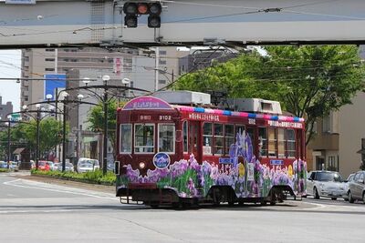 豊橋鉄道はラッピング電車も多く運行