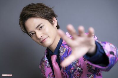 中山優馬「歌舞伎町で体験入店してきました」語った“看板”を脱ぎ捨てたワケ、独立後に挑む『いただきます…