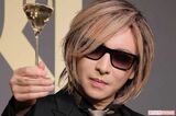 YOSHIKI、初の日本産ワインプロジェクトで披露した“農作業姿”…