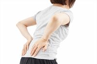 腰痛・便秘も解消、腹ペタにもなる「尻伸ばし」、毎日好きな時間に“寝たまま1分”でできるコリほぐし