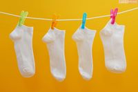 「靴下の“効果的な洗い方”って知ってる?」ひと手間で長持ち&ニオイ軽減!