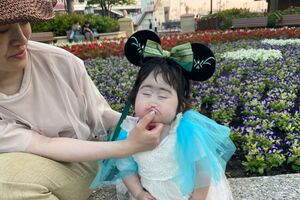 全前脳胞症障害の“リンちゃん”をYouTubeで発信する両親の揺るがない