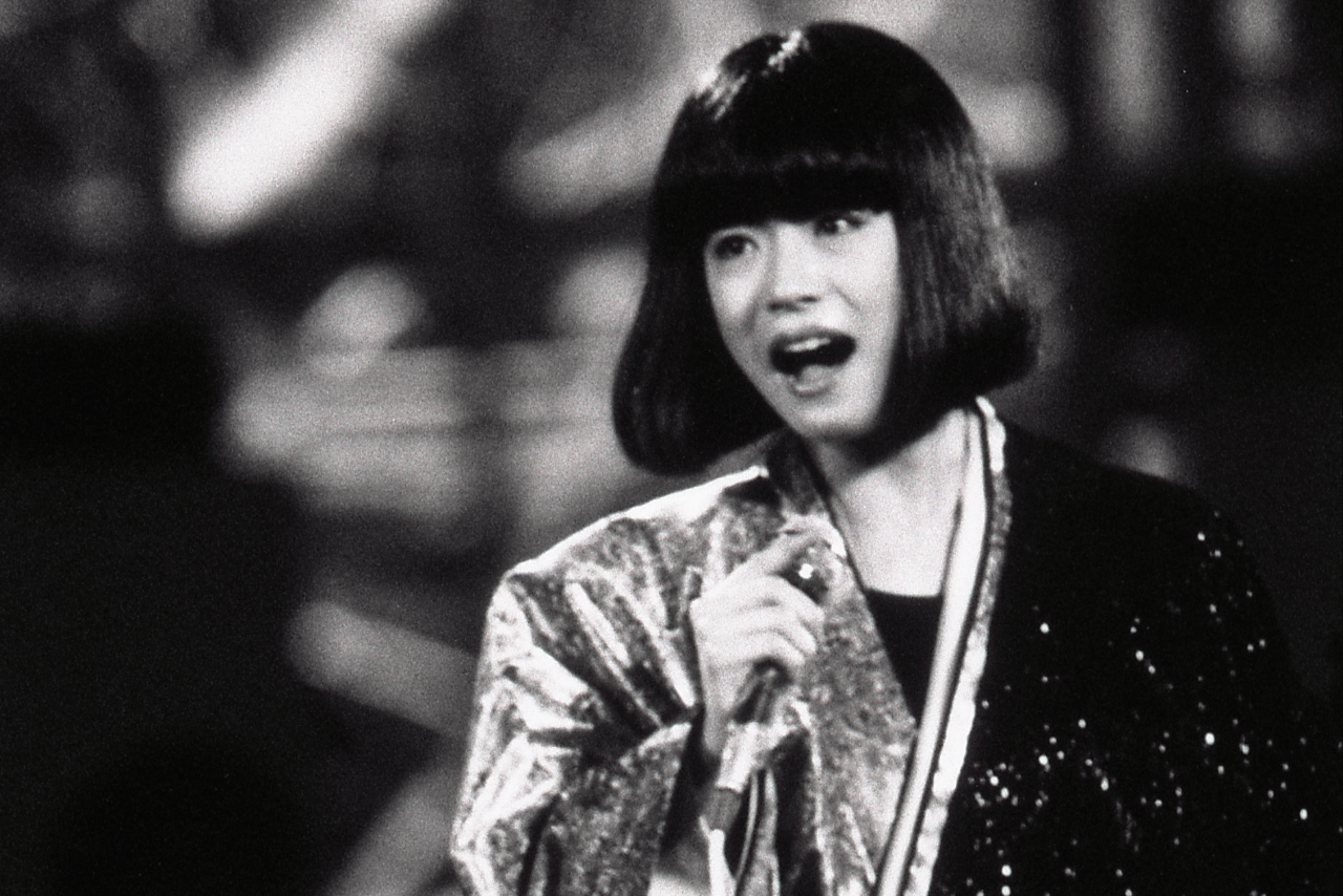 『DESIRE』では紫藤尚世さんがデザインした着物風衣装も話題に