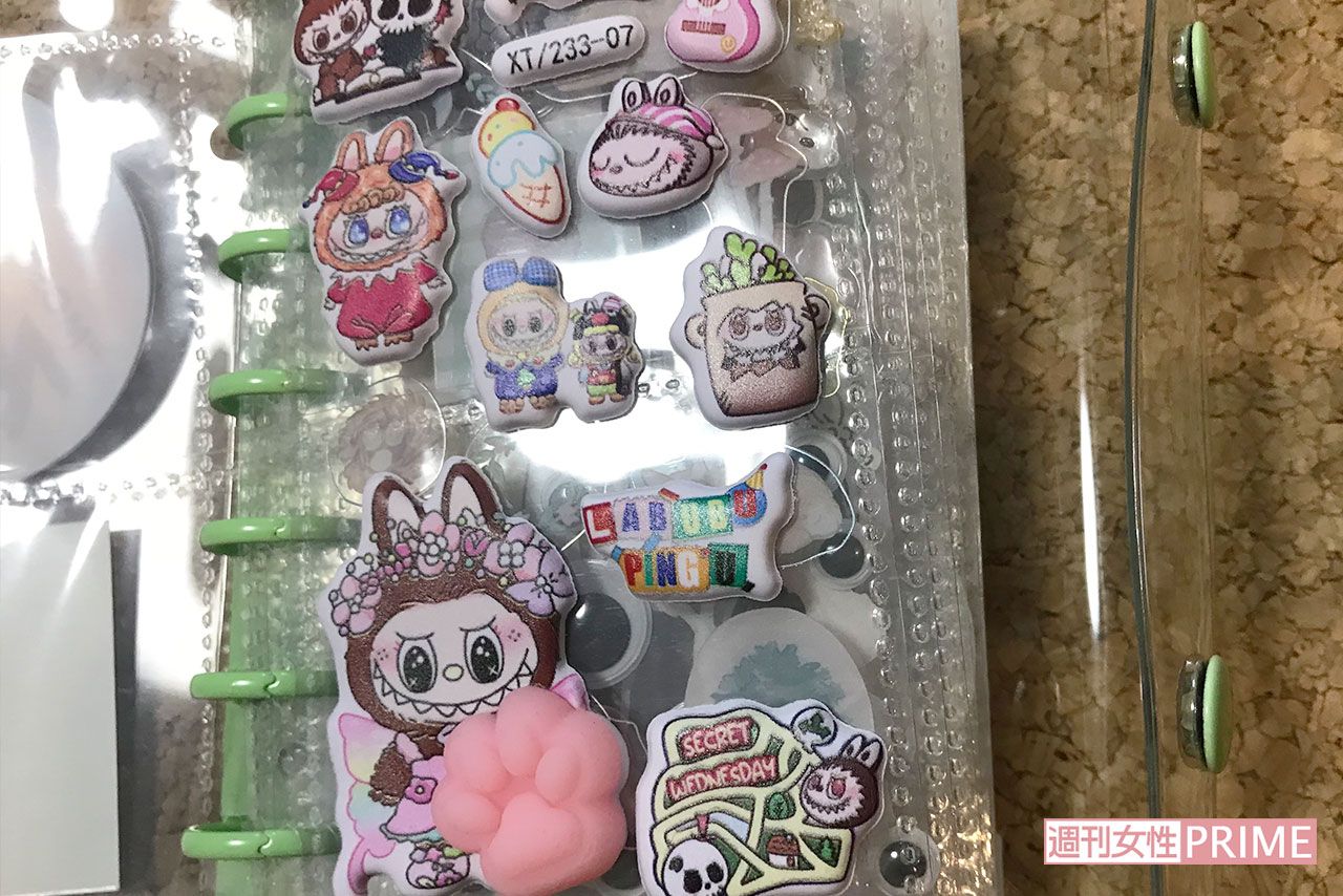 ラブブ販売元が「偽物」「有害物質が含まれている可能性も…」と指摘、世に出回っているラブブのイラストシール