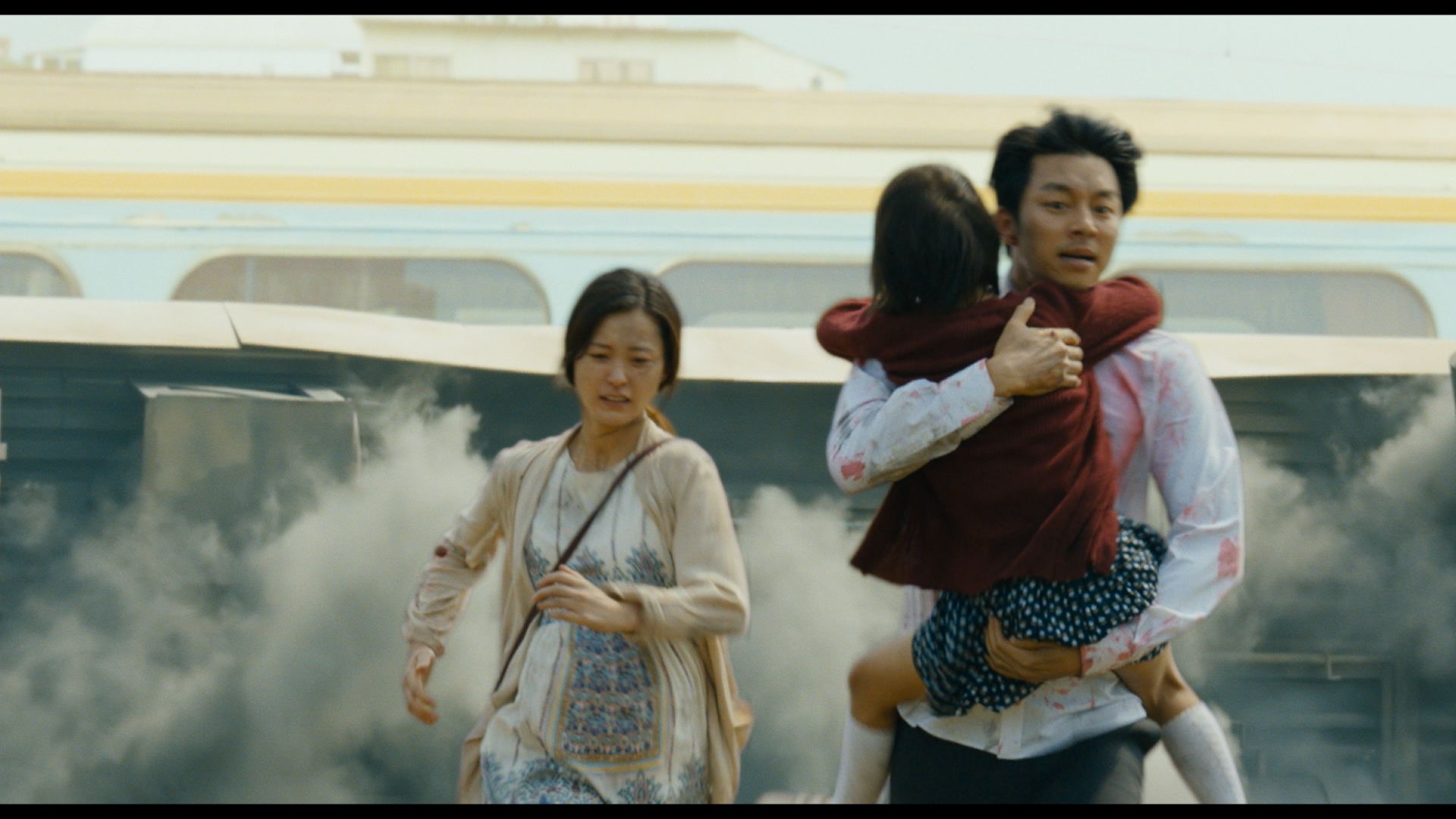 膨大な感染者がわれ先にと襲いかかってきて、次から次へと危機的状況に！　一瞬も油断できない！