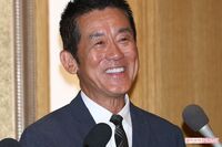 三遊亭円楽、脳梗塞の療養延期でスタッフが大量退社！事務所を守り抜く「女社長の決断」