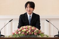 眞子さんへの“罪滅ぼし”だった「皇室SNS」開設が迷走中、火付け役の秋篠宮さまを悩ませるお誕生日会見の…