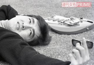 もとは歌手志望だったが、一緒に歌を習っていた五木ひろしの歌声を聴いて自信をなくし俳優の道へ　撮影／『週刊女性』写真班