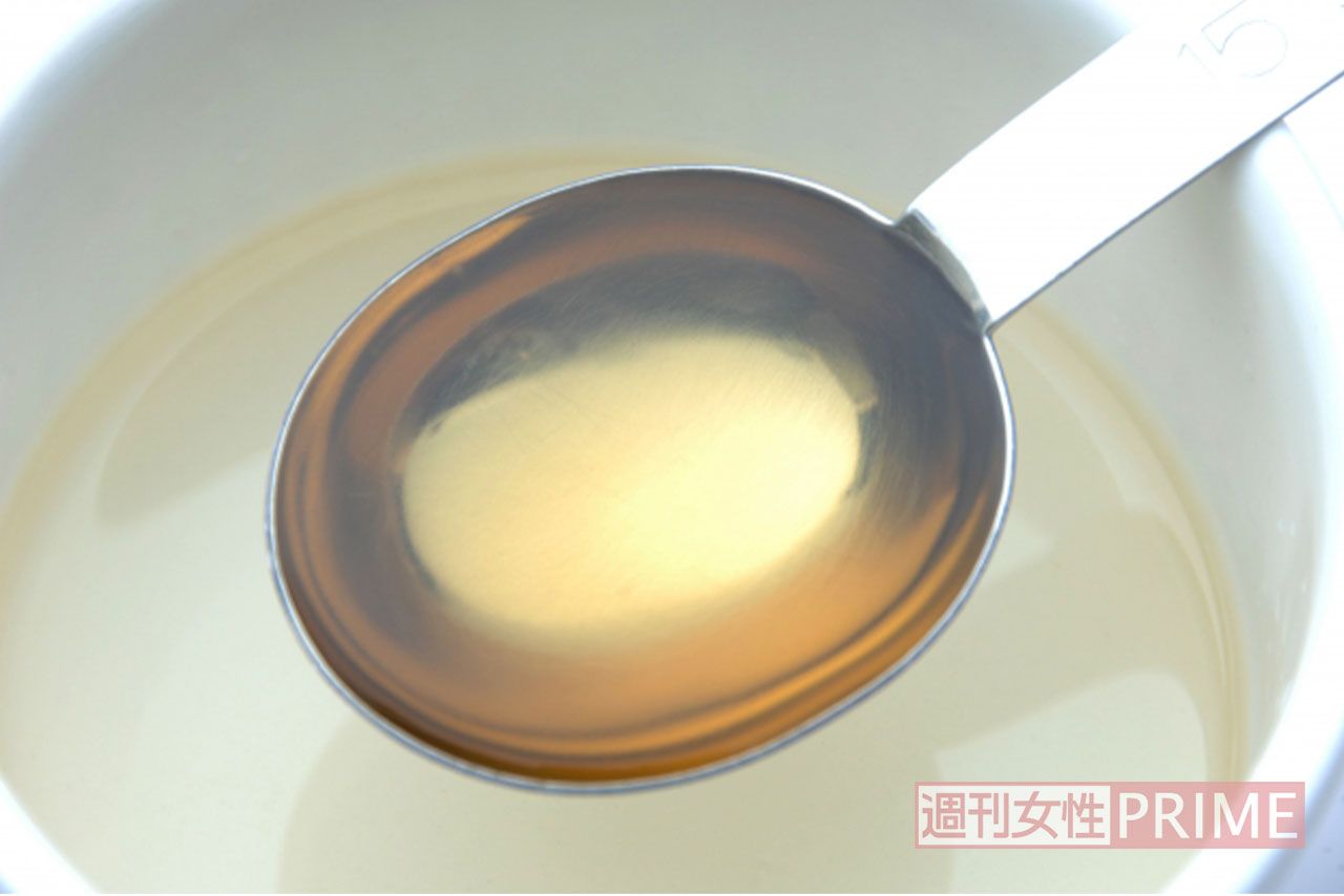 ＋お酢　強い抗酸化作用をプラス「酢はカルシウムや鉄の吸収をよくするといわれています。タレのかわりに酢を活用すれば減塩にもつながります」（岡田さん、以下同） 乳酸菌が腸内環境を整える