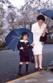 学習院幼稚園の入園式に出席された佳子さま（1999年4月）