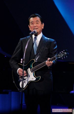 復帰が待ち遠しい！歌唱する加山雄三