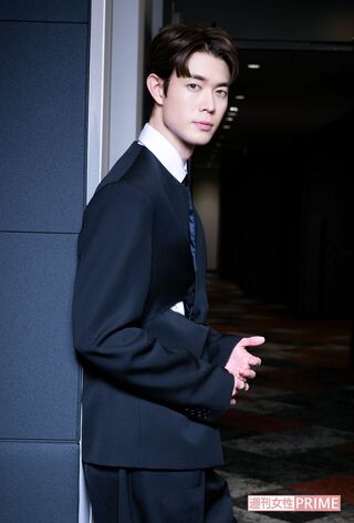 宮沢氷魚　撮影/吉岡竜紀 スタイリスト/末廣昂大 ヘアメイク/古久保英人（OTIE）