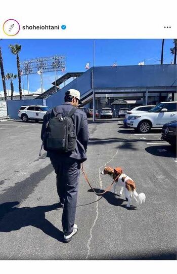 デコピンが背負っていたランドセルが話題になった（大谷のインスタグラムより）