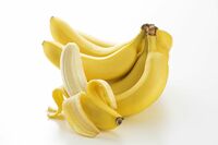 【知って楽しい雑学】バナナの白い筋は食べた方がいいの？白い筋は栄養素を運ぶ「維管束」、筋がとれている…