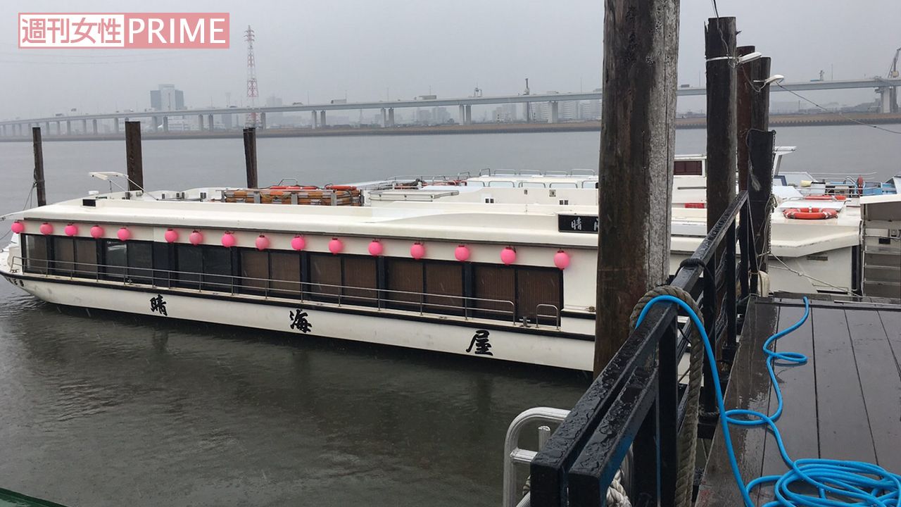 実際にSMAP、そして彼らのファンが乗船した屋形船