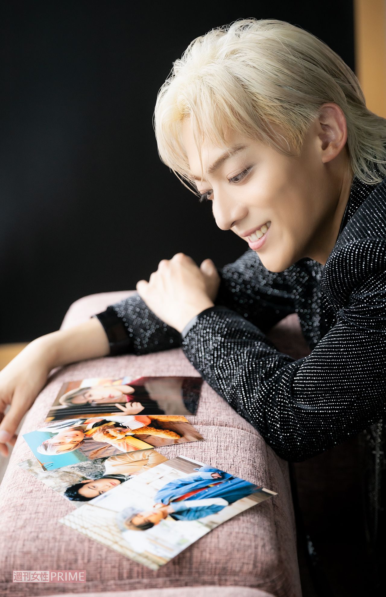 できあがったネット書店予約限定の特典生写真を見て、ごきげんのゆうと王子