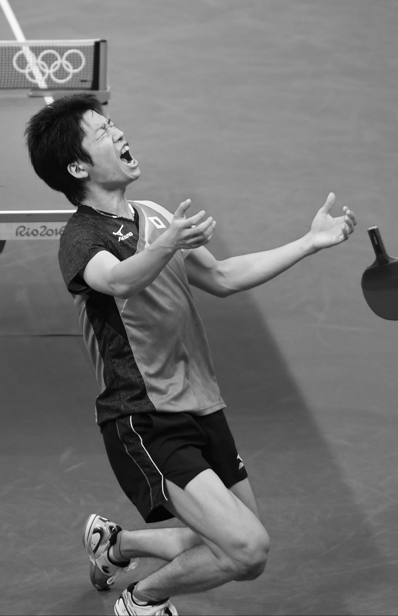 団体戦決勝で、勝利した瞬間の水谷。相手選手からの初勝利に歓喜の表情