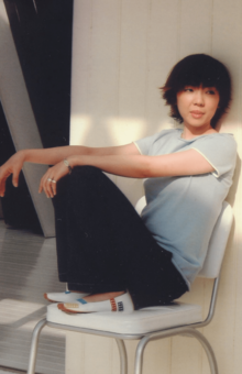 作詞・作曲の経験はなかったが、必死に作った曲の数々をプロデューサーが絶賛してくれた