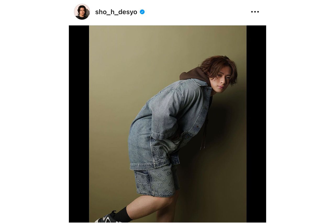  ルイヴィトンを着こなす平野紫耀（インスタグラムより）