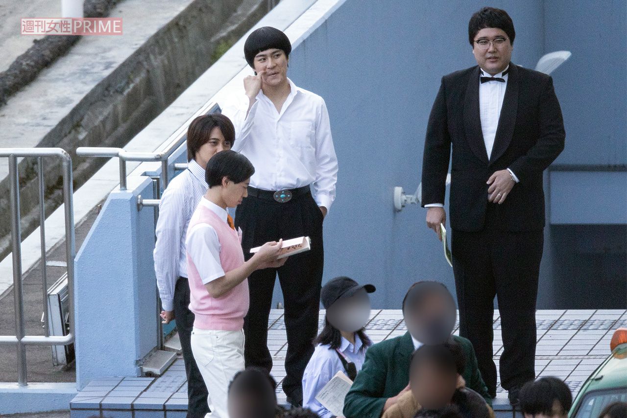 本番前、森本慎太郎、高橋海人、戸塚純貴、マヂカルラブリー村上の4人は、楽しそうに話をしていた