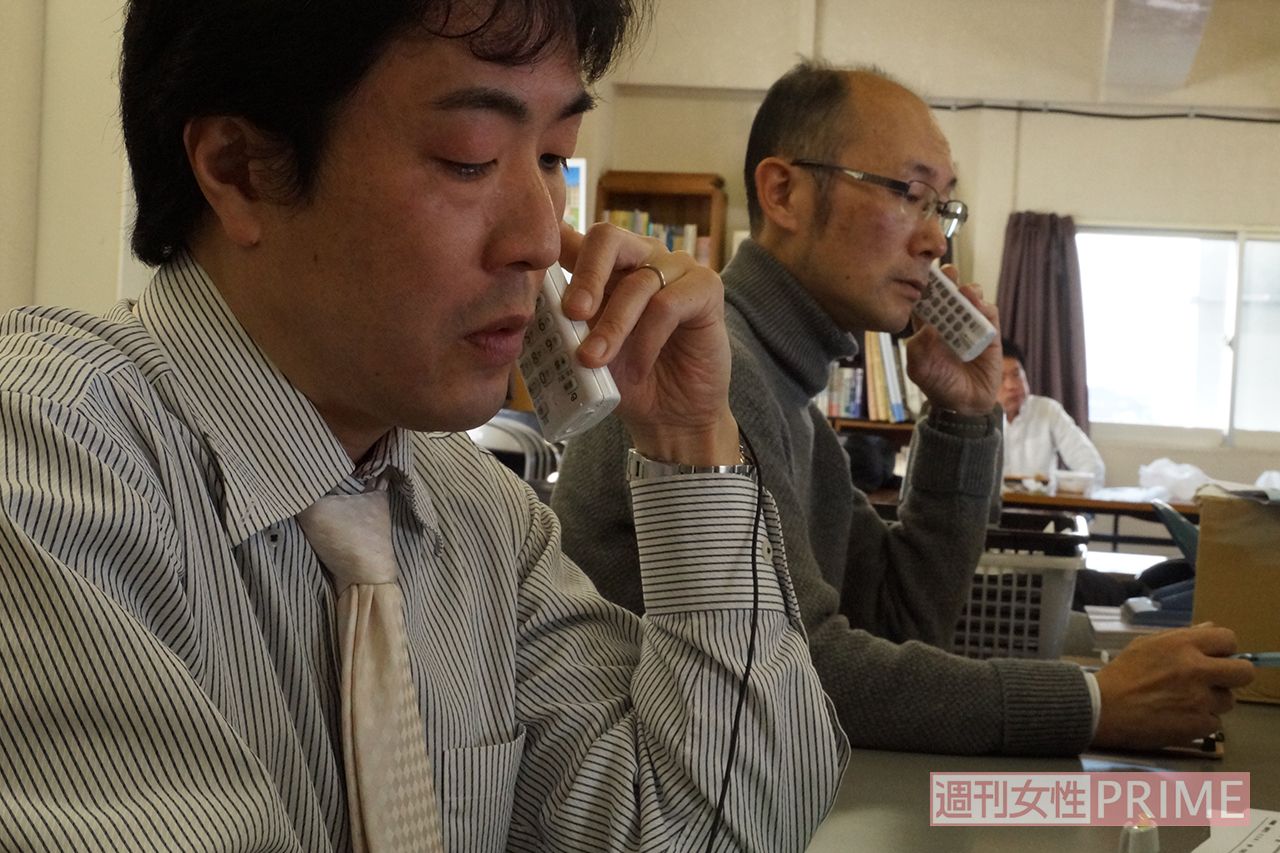 ジャパンユニオンによる電話相談の様子。店舗閉鎖や倒産の連鎖が危ぶまれる