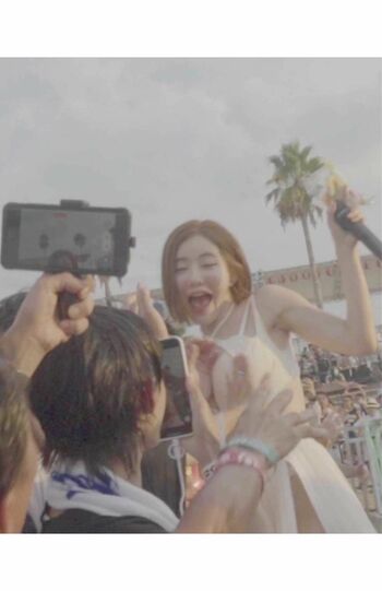 観客に胸を触られたことを訴えたDJSODA（本人のツイッターより）