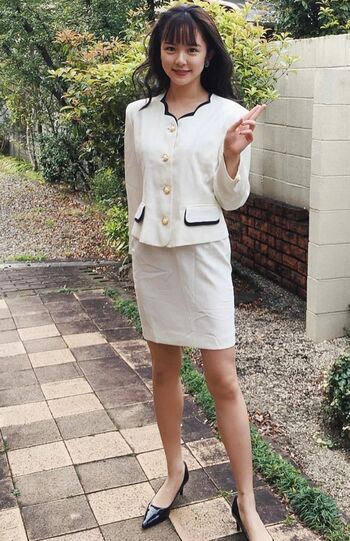 「洋服は古着屋さんで買ったり、おばあちゃんからお下がりをもらってそろえています！」（写真／本人提供）