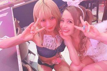 （写真左から）めいさん、ティファニーさん