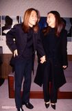'97年、報道陣の前で堂々としたラブラブぶりをみせた小室哲哉と華原朋美