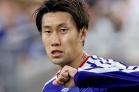 サッカーW杯日本代表・鎌田大地がアメリカのスポーツメディアにイジられた！“世界に再配信”された「鎌田の1ミリ」