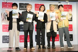 '22年、写真集の発売イベントに登場した『Da-iCE』。左から2人目が花村想太